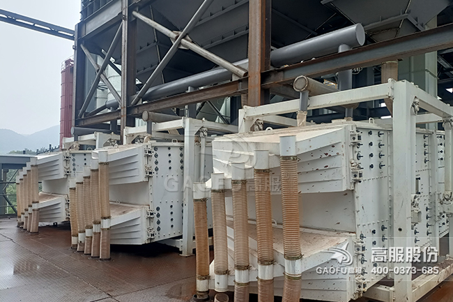 方形搖擺篩客戶(hù)現(xiàn)場(chǎng)