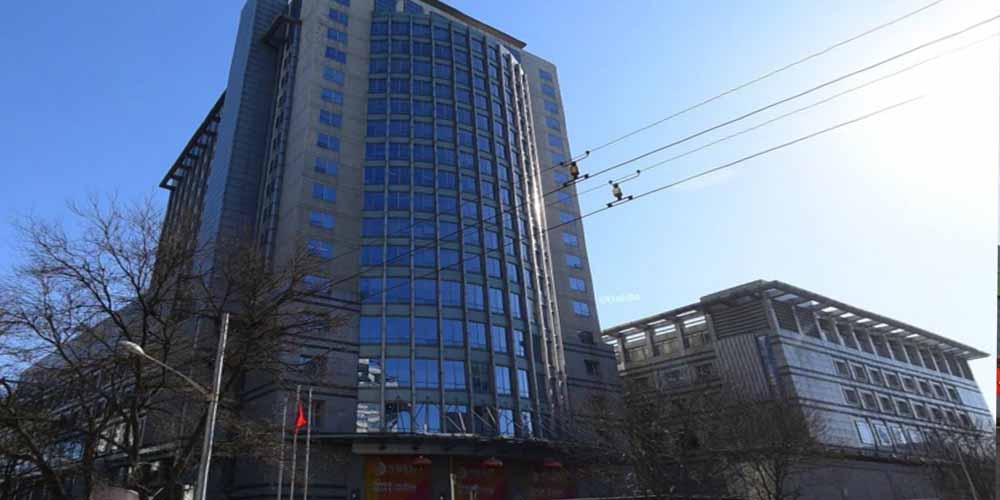 北礦磁材科技用高服氣流篩解決磁性材料的精度、細(xì)度及環(huán)境污染問(wèn)題